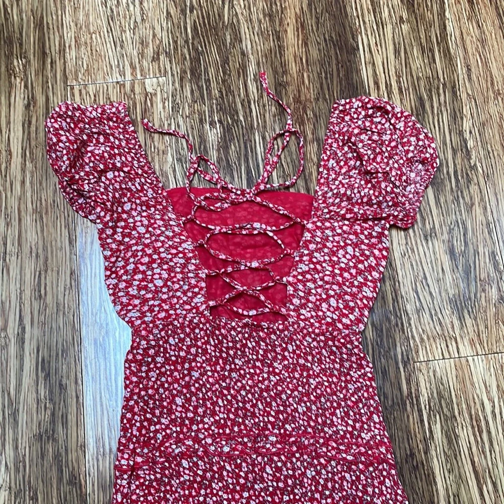 Sim & Sam red floral smocked bodycon lace up dress size XS - Picture 4 of 6